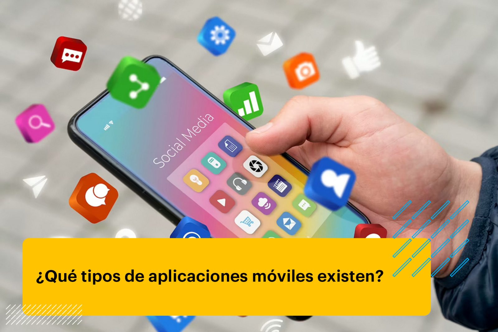 persona usando diversas aplicaciones móviles