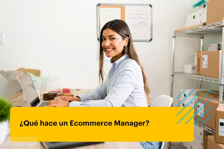 Ecommerce Manager en su escritorio
