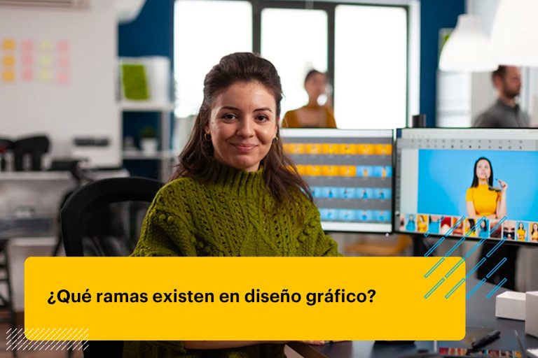 diseñadora gráfica sonriendo