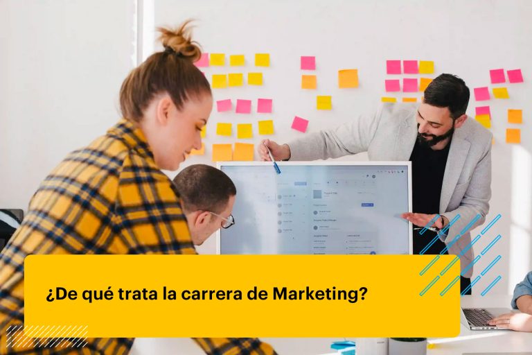 equipo de marketing trabajando en una oficina