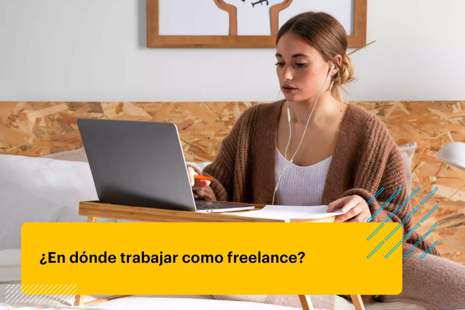mujer trabajando desde casa