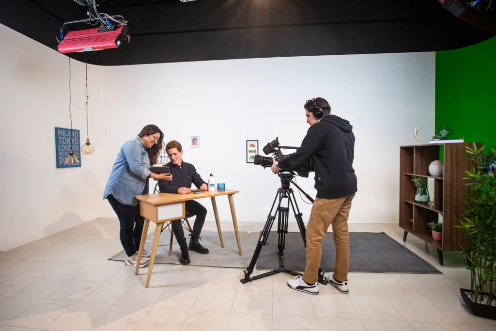 Estudiantes de la carrera de Comunicación Audiovisual