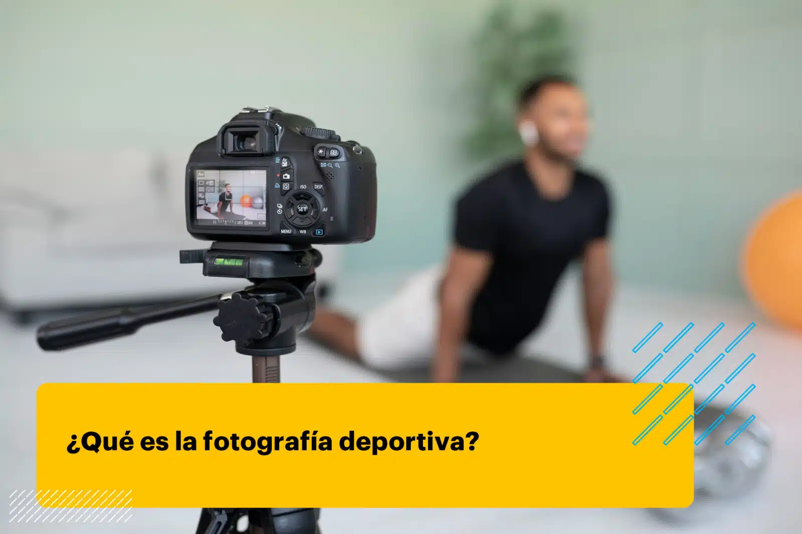 cámara fotográfica apuntando hacia un deportista