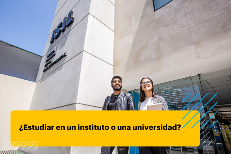 estudiantes de carrera técnica sonriendo