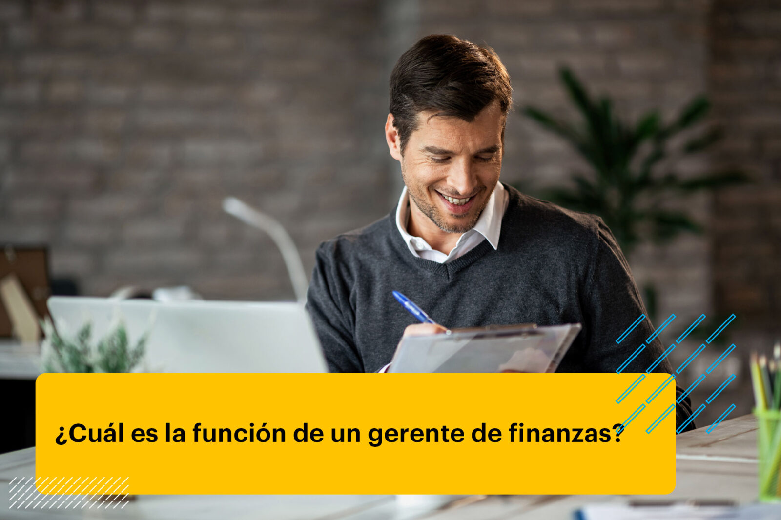 gerente de finanzas haciendo un análisis