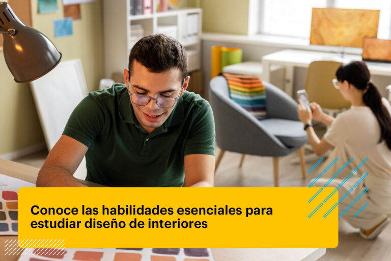 profesionales trabajando en un proyecto de interiores