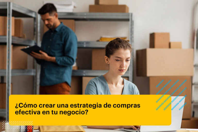 equipo de gestión de compras revisando inventarios