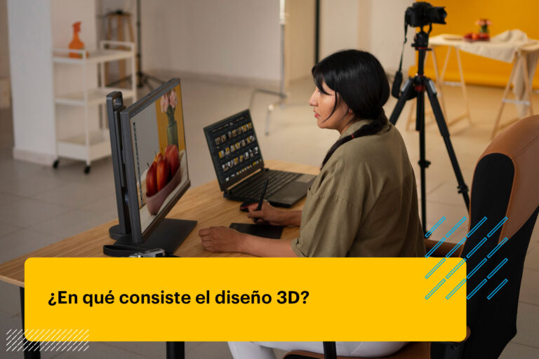 diseñadora 3D trabajando en un proyecto creativo