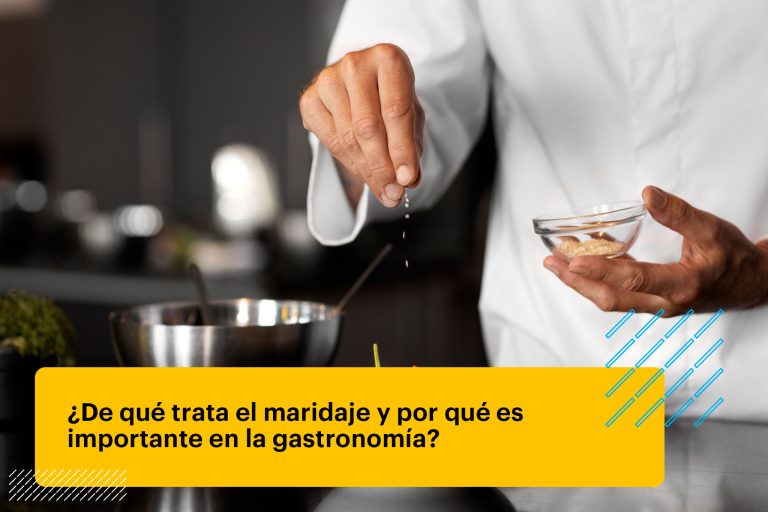 chef haciendo un maridaje en la cocina