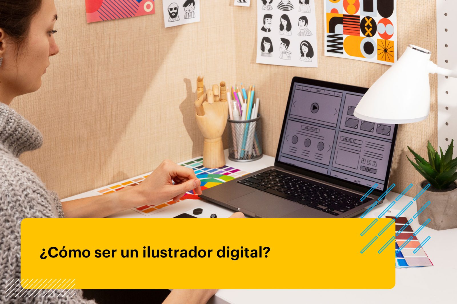 ilustradora digital haciendo un boceto en computadora
