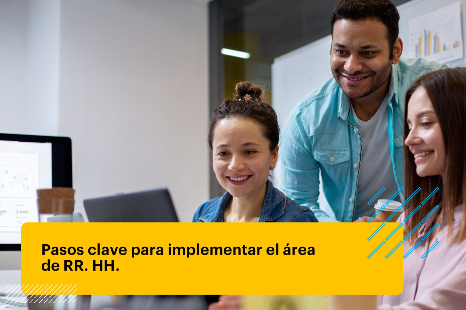 equipo de colaboradores en oficina