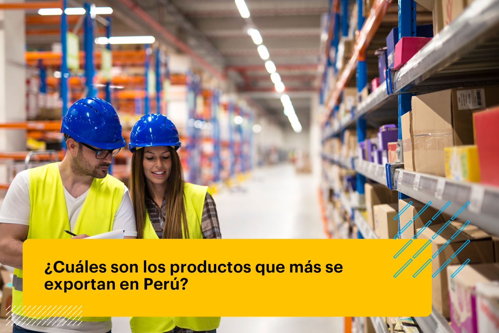 Empleados del almacén que trabajan juntos