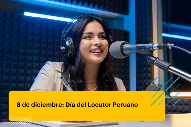 locutora radial sonriendo