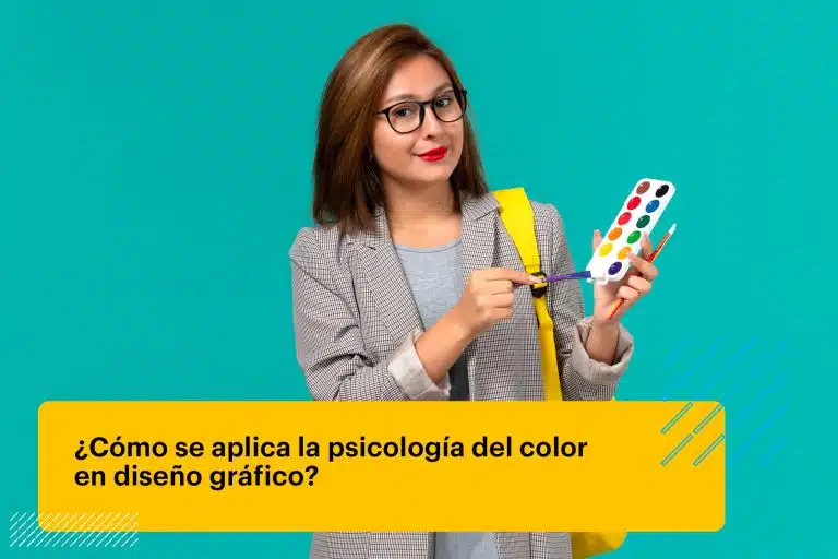 diseñadora gráfica con una paleta de colores