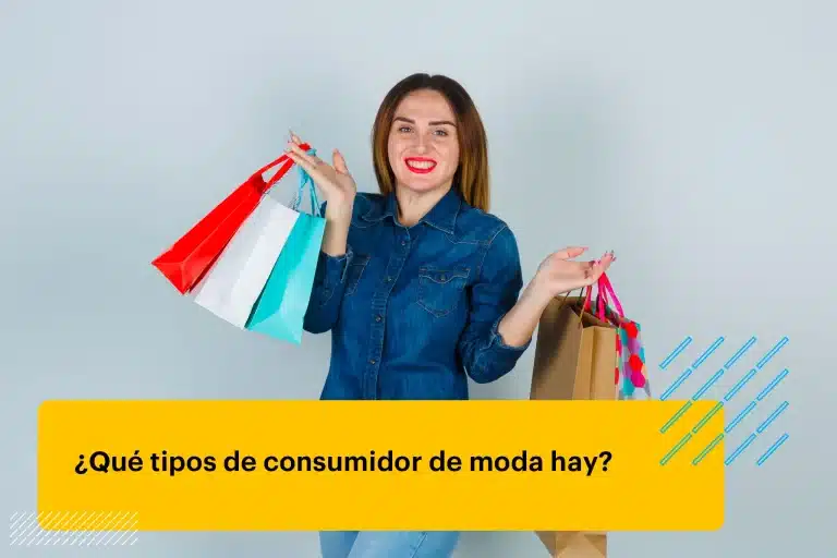 mujer sosteniendo bolsas de compra