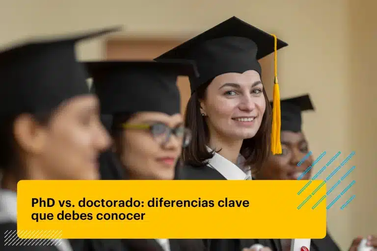 personas graduándose