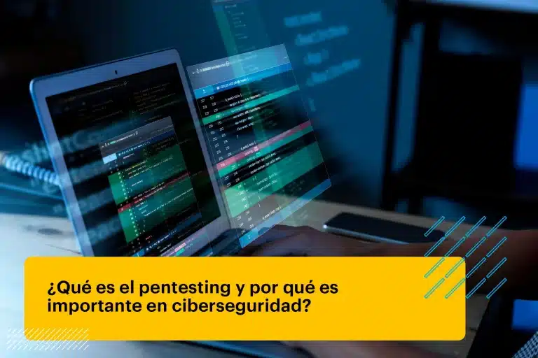 persona que trabaja con códigos en computadora