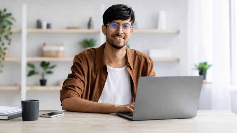 Potencia tu CV y destaca en el mercado laboral actual